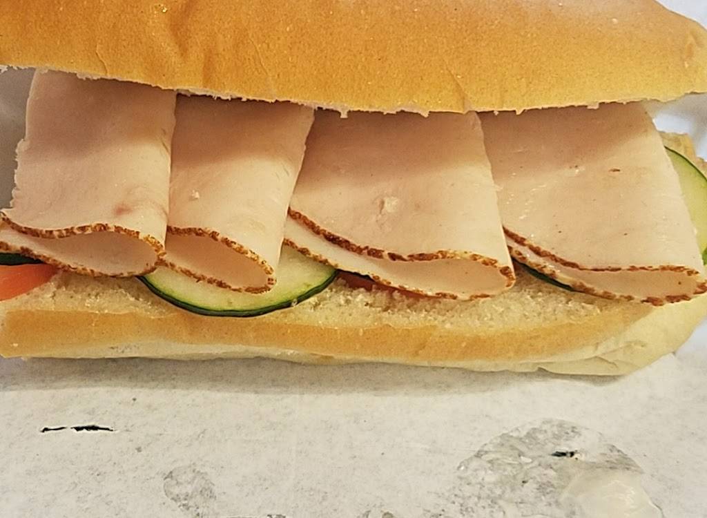 Subway | restaurant | 140 Bicentennial Dr, Hooksett, NH 03106, USA | 6038274533 OR +1 603-827-4533