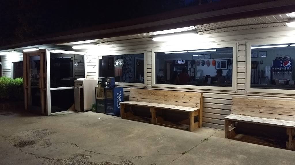 Dan River Family Restaurant | restaurant | 1214 NC 8 & 89 Hwy South, Walnut Cove, NC 27052, USA | 3365932110 OR +1 336-593-2110