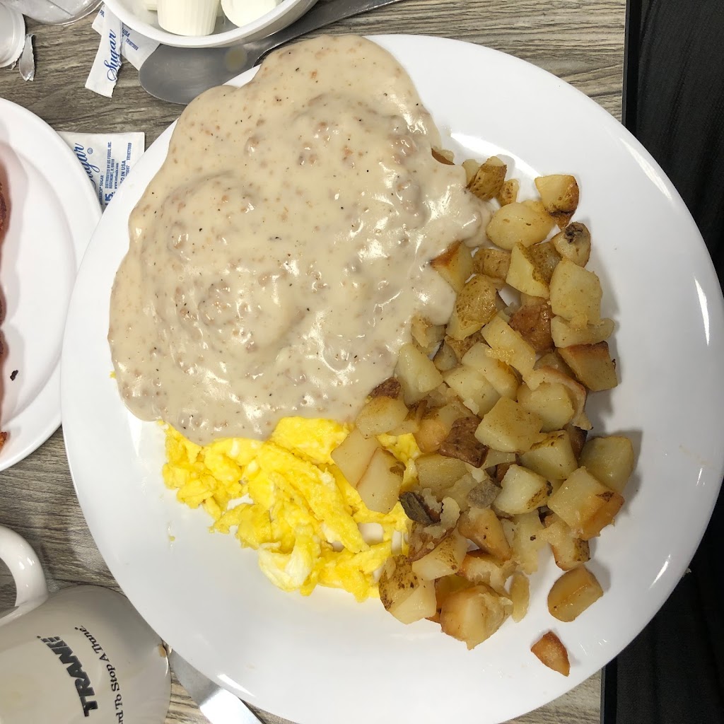 Sunrise Grill | restaurant | 24432 FL-44, Eustis, FL 32736, USA | 3525898081 OR +1 352-589-8081