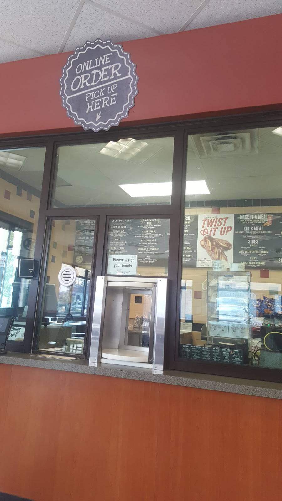 Cousins Subs | meal takeaway | 4134 W Villard Ave, Milwaukee, WI 53209, USA | 4145271501 OR +1 414-527-1501