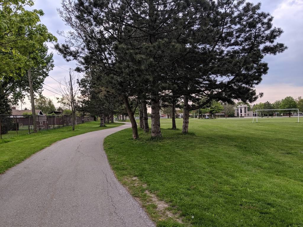 Remington Booster Pool | restaurant | 701 Edinborough St, Windsor, ON N8X 5E9, Canada | 5192556465 OR +1 519-255-6465