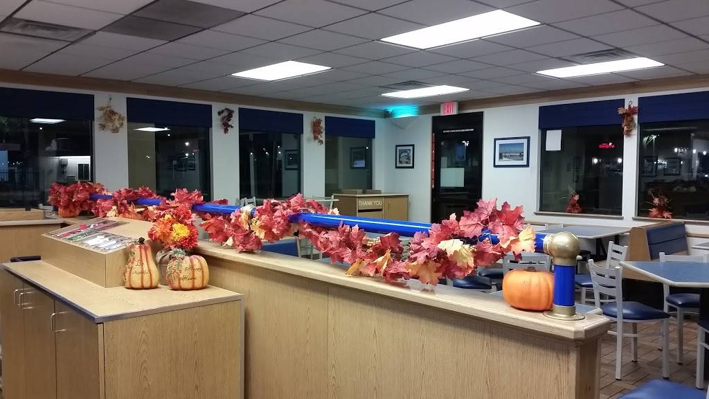 Bakers Drive-Thru | restaurant | 1620 W Valley Blvd, Colton, CA 92324, USA | 9098845233 OR +1 909-884-5233