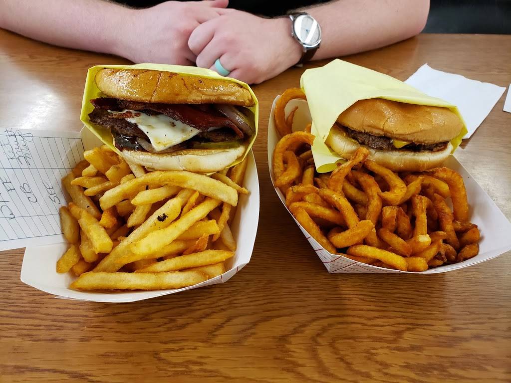 Griffs Restaurant | restaurant | 10400 Wortham Bend Rd, Waco, TX 76708, USA | 2548364622 OR +1 254-836-4622