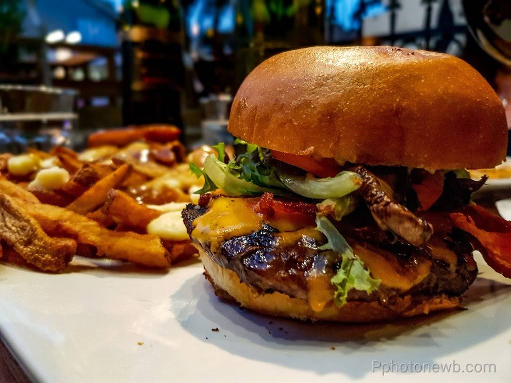 Walter Bistro | restaurant | 1575 Rue Fleury E, Montréal, QC H2C 1S7, Canada | 4383835837 OR +1 438-383-5837