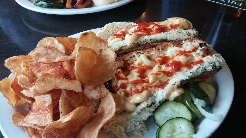 The Exchange Food and Drink | restaurant | 500 5th Ave NW, New Brighton, MN 55112, USA | 6513486289 OR +1 651-348-6289