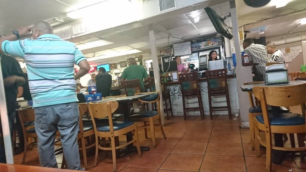 Mami Carmens Restaurante | restaurant | 5604 15th St E, Bradenton, FL 34203, USA | 9417277105 OR +1 941-727-7105