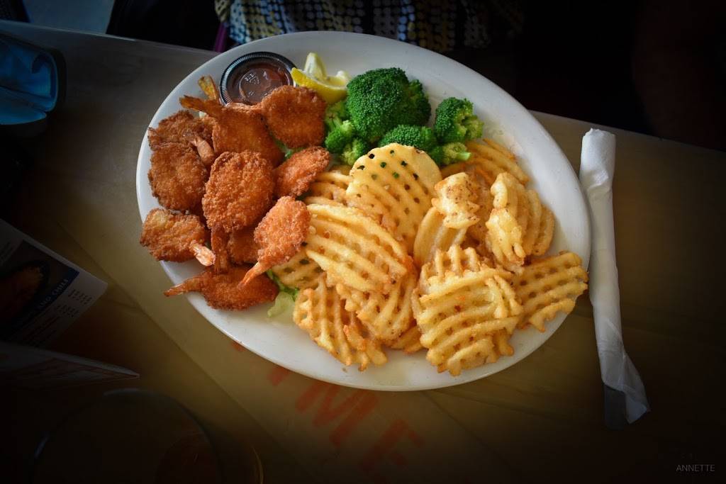 Landlubbers Raw Bar & Grill | restaurant | 6370 FL-7 #120, Coconut Creek, FL 33073, USA | 9544229464 OR +1 954-422-9464