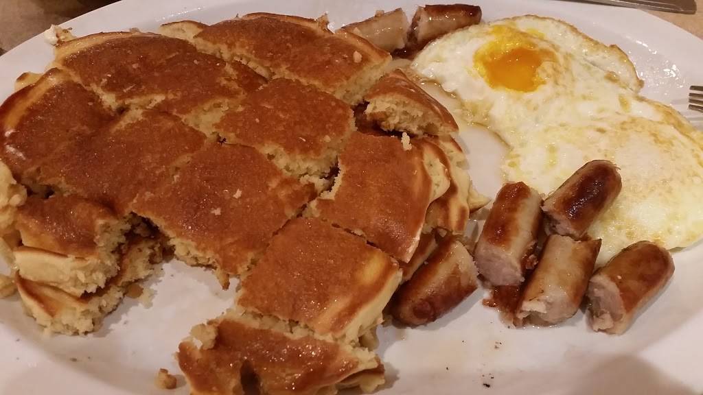 Henny Penny Family Restaurant | restaurant | 1709 IL-120, McHenry, IL 60051, USA | 8153851230 OR +1 815-385-1230