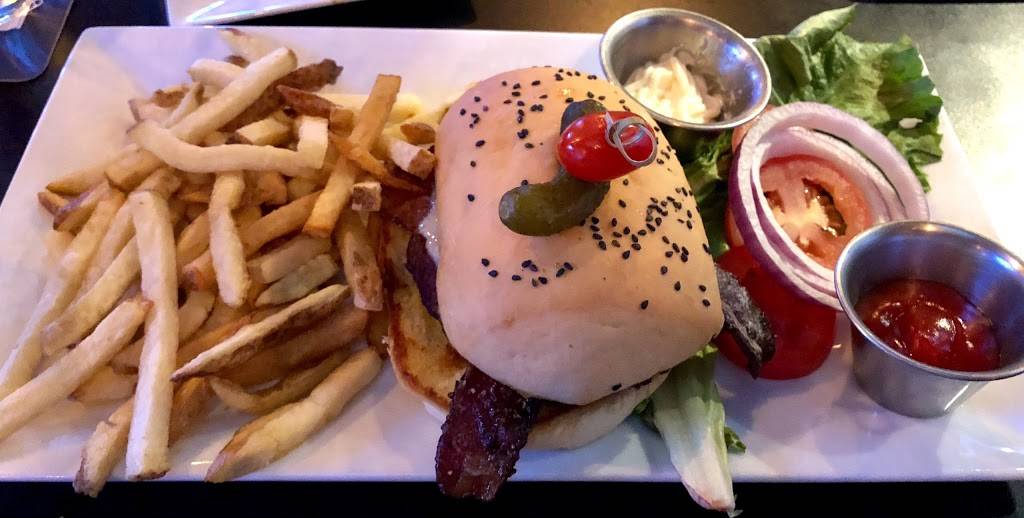 Shoal Creek Tavern | restaurant | 1701 Shoal Creek, Highland Village, TX 75077, USA | 9723172250 OR +1 972-317-2250