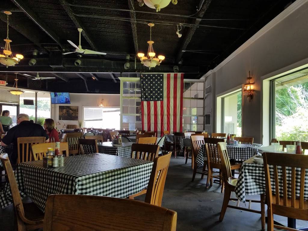 Farmhouse Cafe | restaurant | 1004 14th St, Huntsville, TX 77340, USA | 9364351450 OR +1 936-435-1450