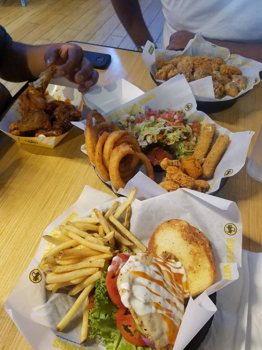 Buffalo Wild Wings | restaurant | 736 E Del Amo Blvd, Carson, CA 90746, USA | 3104367793 OR +1 310-436-7793