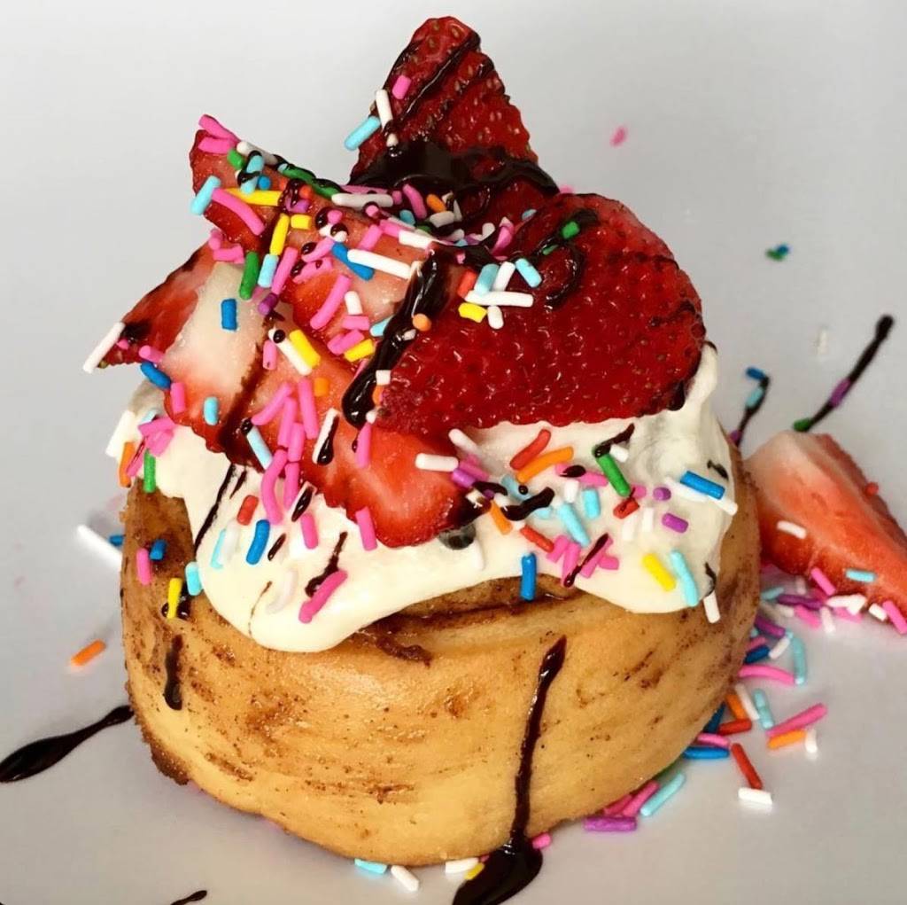 Cinnaholic | bakery | 810 GA-96 Ste 1100, Warner Robins, GA 31088, USA | 4783593255 OR +1 478-359-3255