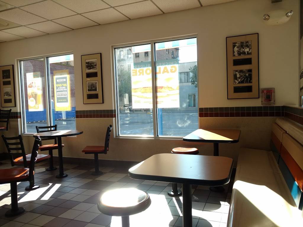White Castle | restaurant | 550 E Fordham Rd, Bronx, NY 10458, USA | 7185845310 OR +1 718-584-5310