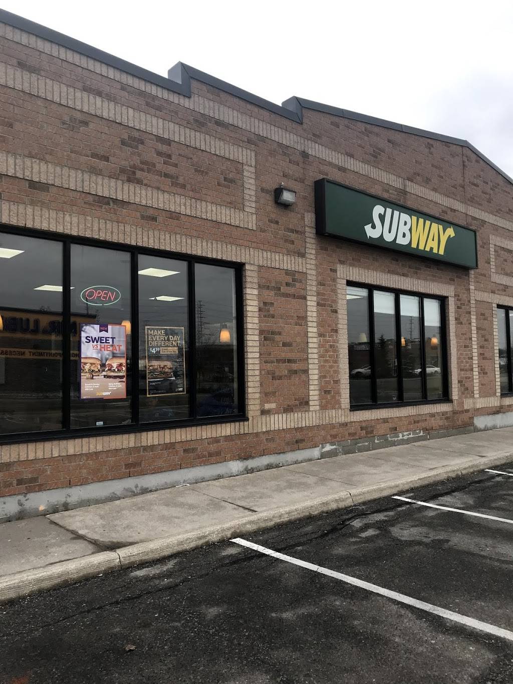 Subway | restaurant | 4870 Tomken Rd Unit 8, Mississauga, ON L4W 1J8, Canada | 9056021984 OR +1 905-602-1984