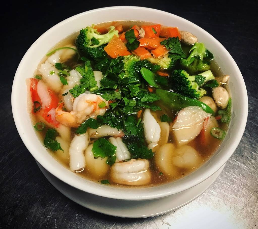 Saigon To Tokyo | restaurant | 1835 US-1, St. Augustine, FL 32084, USA | 9048252772 OR +1 904-825-2772