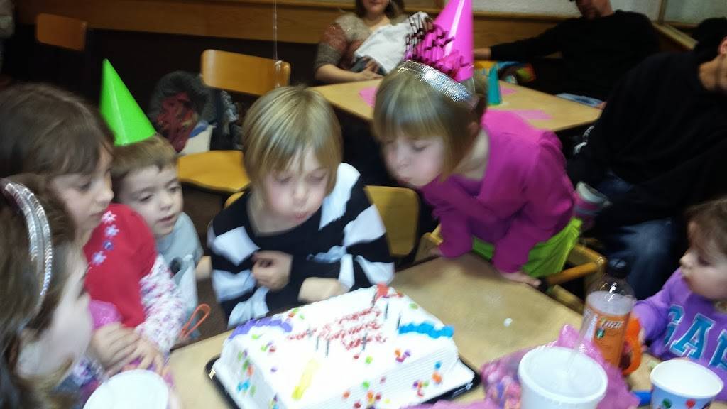 Papa Ginos | restaurant | 36 American Legion Dr, North Adams, MA 01247, USA | 4136647811 OR +1 413-664-7811