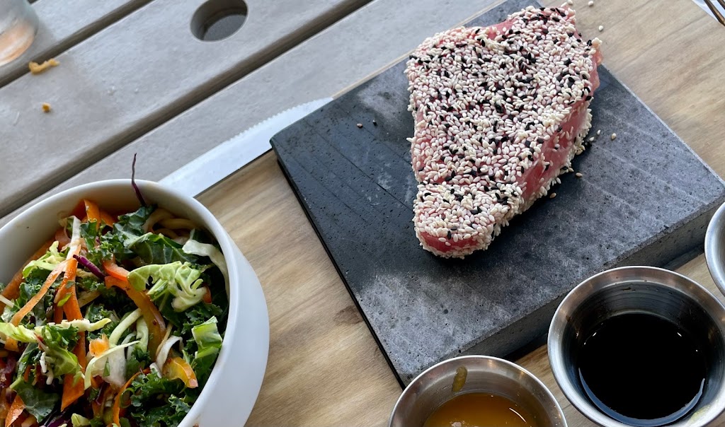 Lake Bluff Grille | restaurant | 2801 Lakeshore Dr, Muskegon, MI 49441, USA | 2317553737 OR +1 231-755-3737