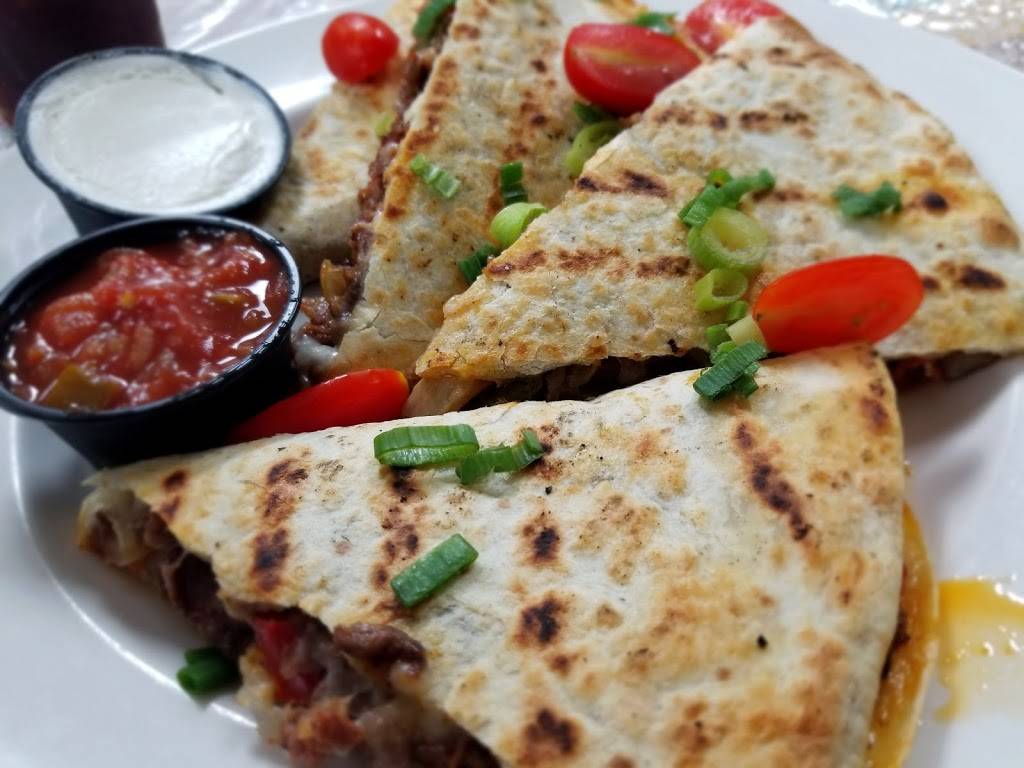 Matches Tavern | restaurant | 1 Clubhouse Dr, North Stonington, CT 06359, USA | 8884753746 OR +1 888-475-3746