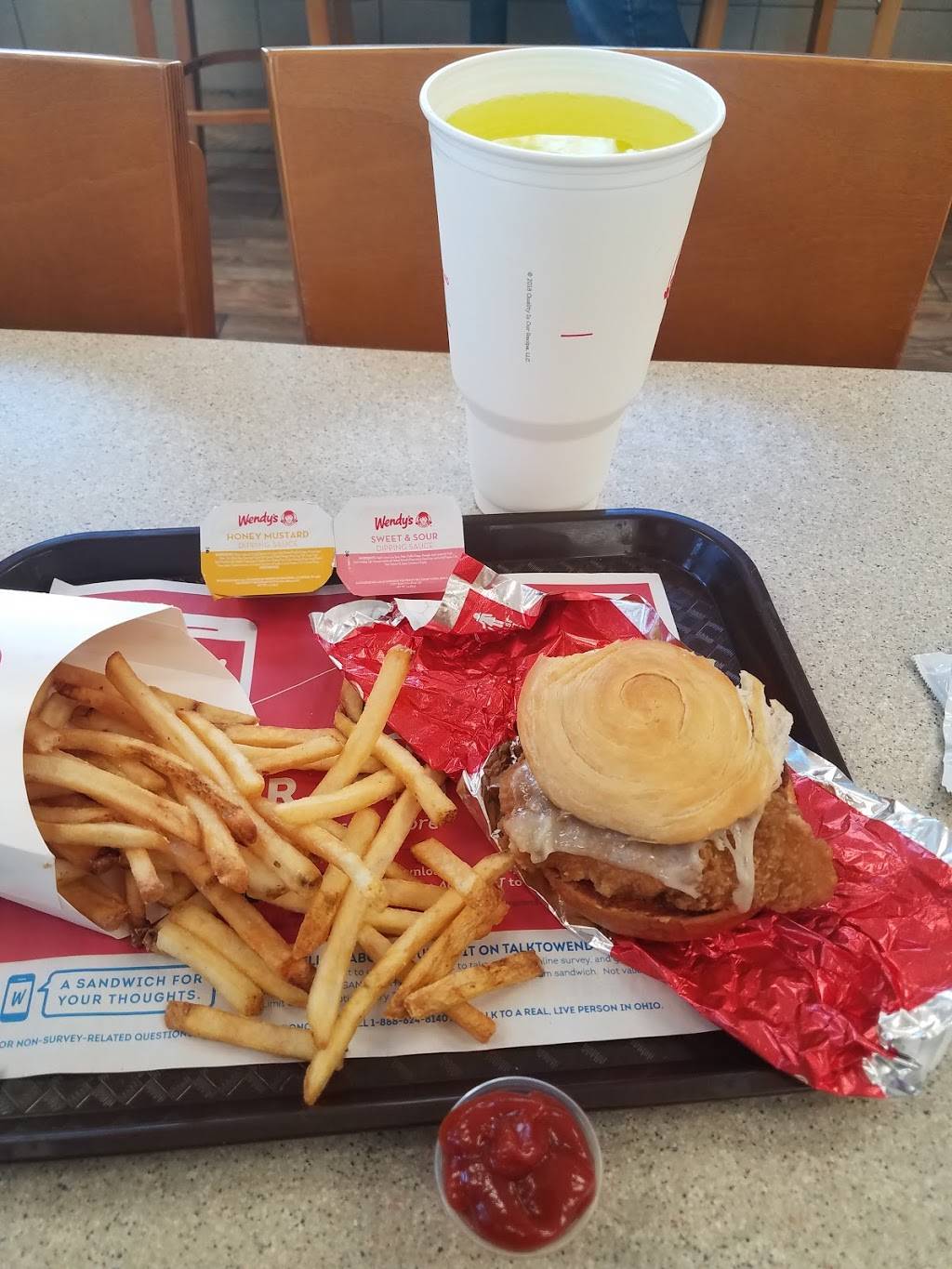 Wendys | restaurant | 8470 SW State Rd 200, Ocala, FL 34481, USA | 3522379416 OR +1 352-237-9416