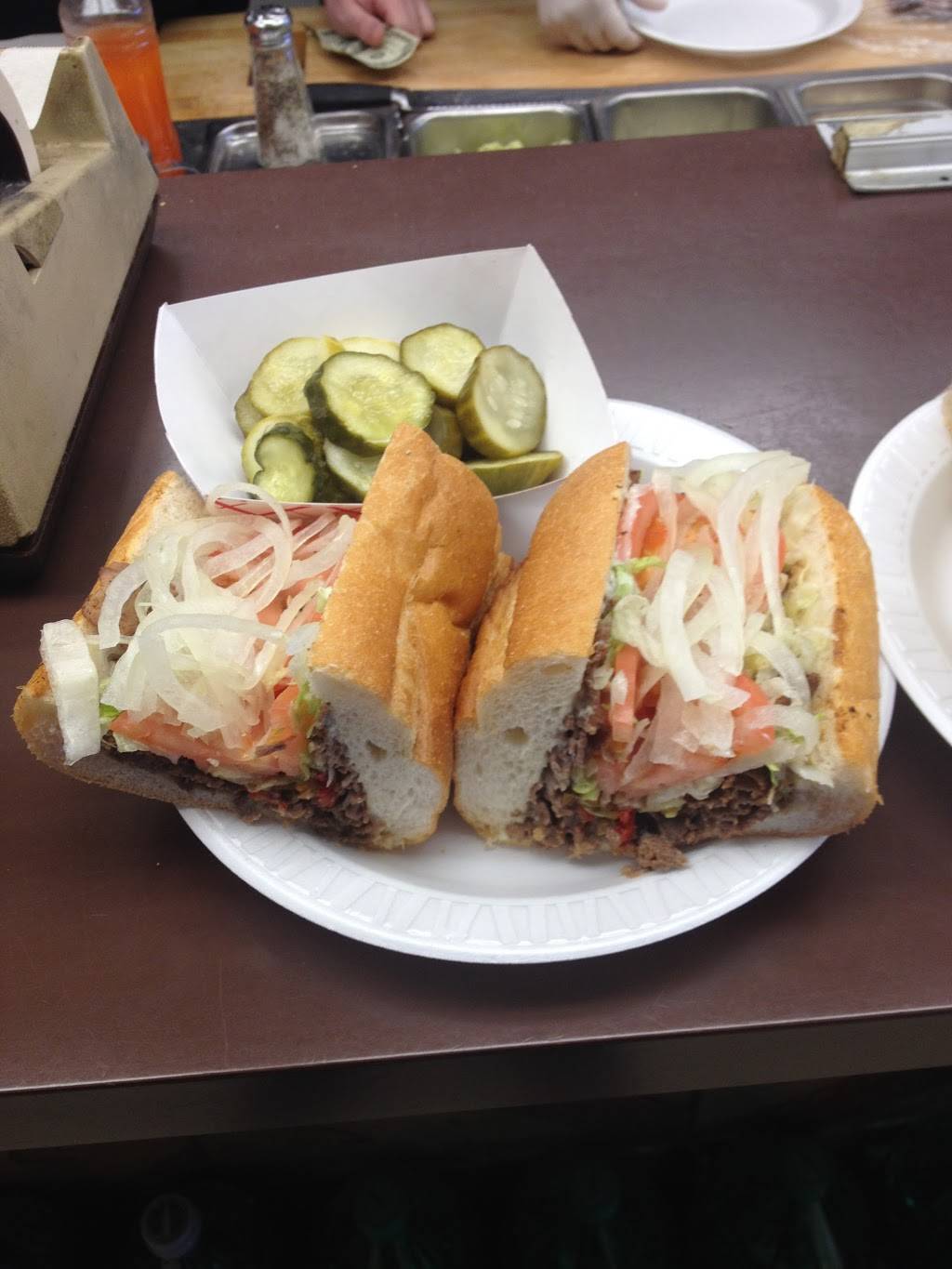 Lees Hoagie House Southampton | restaurant | 26 2nd St Pike, Southampton, PA 18966, USA | 2153222500 OR +1 215-322-2500