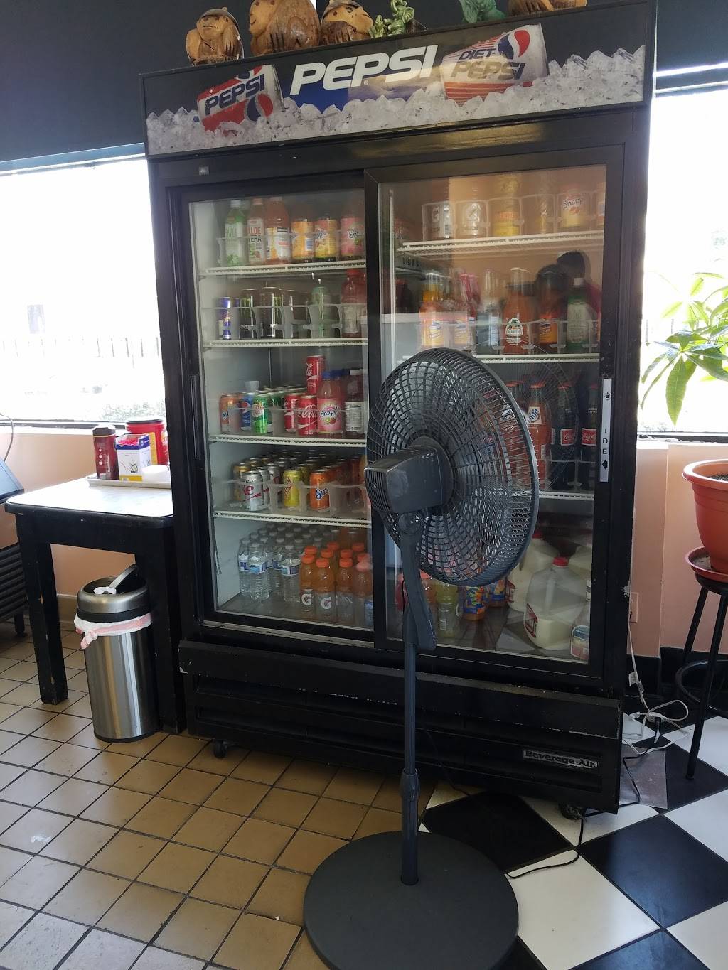 El Candelareno | restaurant | 5103 S Figueroa St, Los Angeles, CA 90037, USA | 3232319205 OR +1 323-231-9205