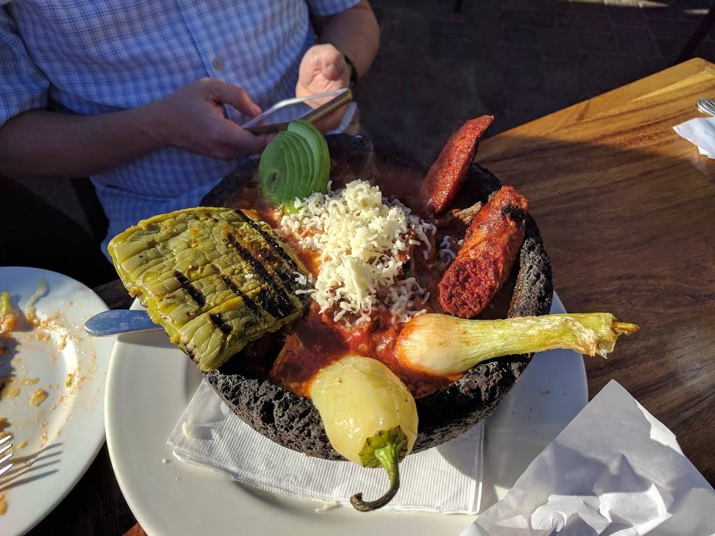 Los Agaves | restaurant | 7024 Market Pl Dr, Goleta, CA 93117, USA | 8059684000 OR +1 805-968-4000