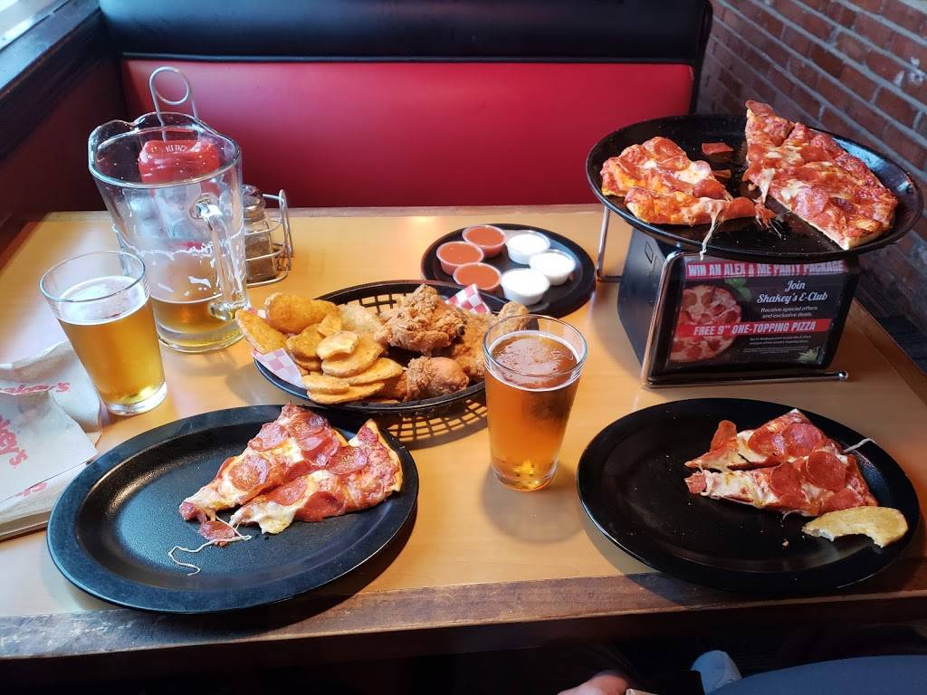 Shakeys Pizza Parlor | restaurant | 5321 Laurel Canyon Blvd, Valley Village, CA 91607, USA | 8189856005 OR +1 818-985-6005