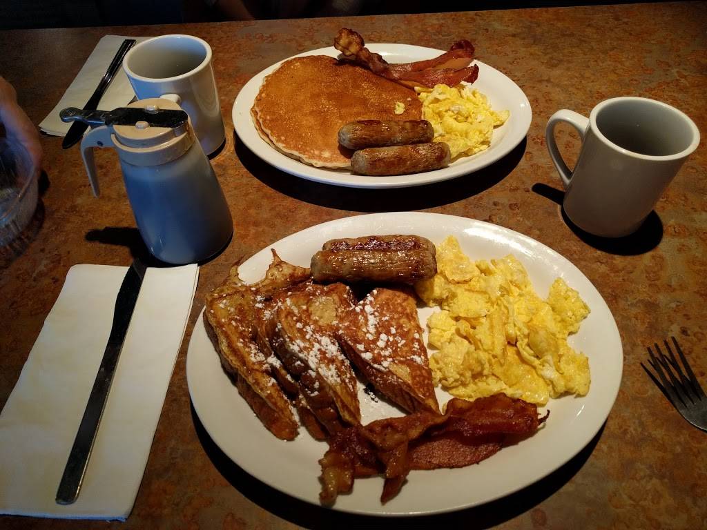 Grumpys Grill | restaurant | 2960 W Ina Rd, Tucson, AZ 85741, USA | 5202975452 OR +1 520-297-5452