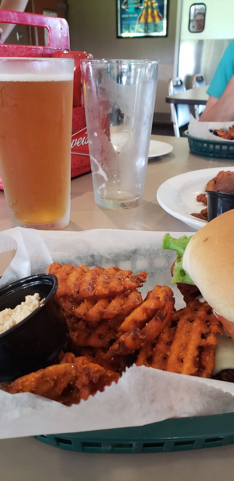 Cranberry Hills Golf Grill Pub | restaurant | 5965 OH-103, New Washington, OH 44854, USA | 4194922192 OR +1 419-492-2192