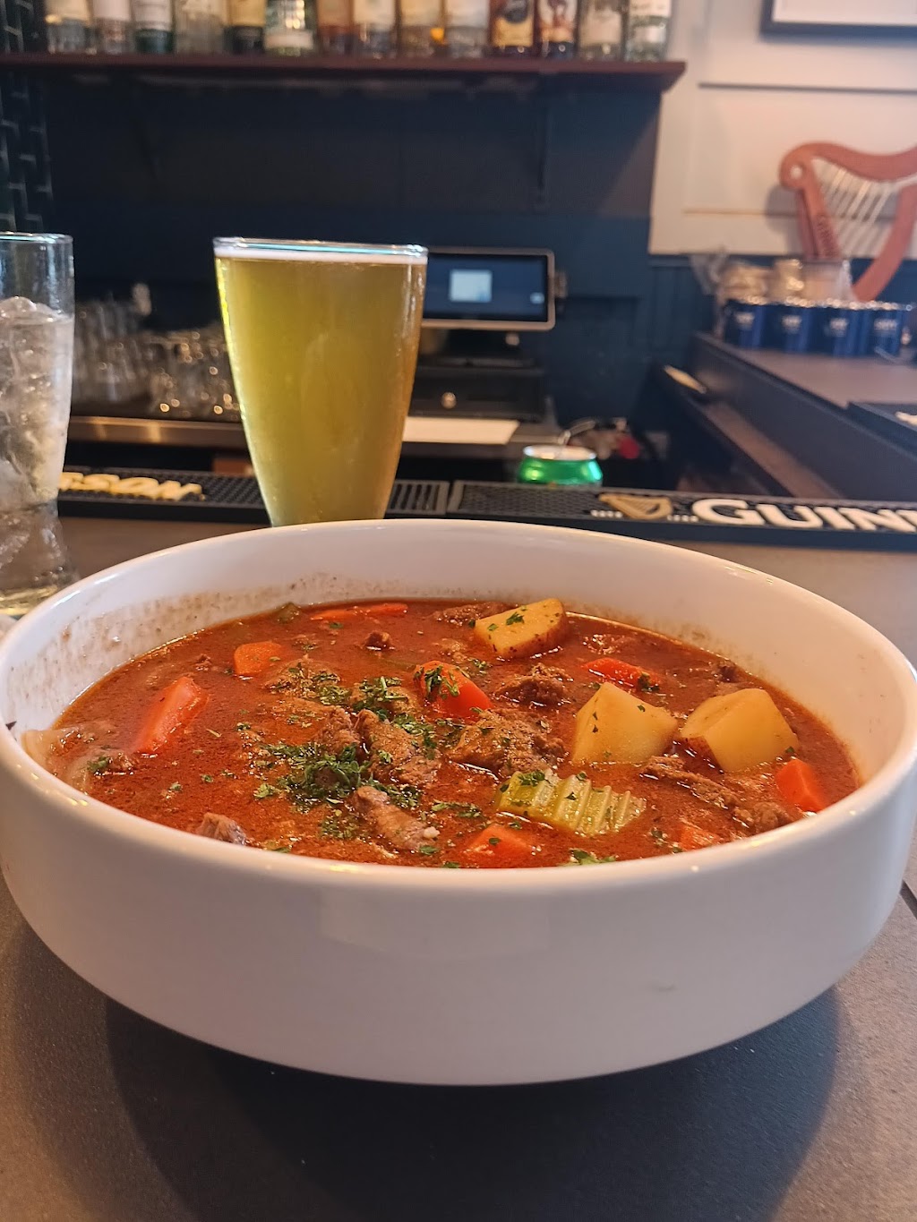 Long Story Irish Pub | restaurant | 4204 Voltaire St, San Diego, CA 92107, USA | 6192690690 OR +1 619-269-0690