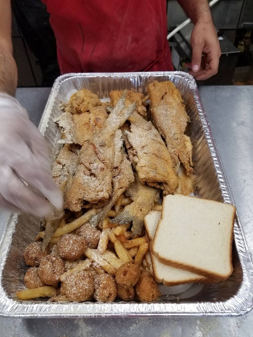 J & J Fish & Chicken | restaurant | 1192 Pryor Rd SW, Atlanta, GA 30315, USA | 4043433149 OR +1 404-343-3149