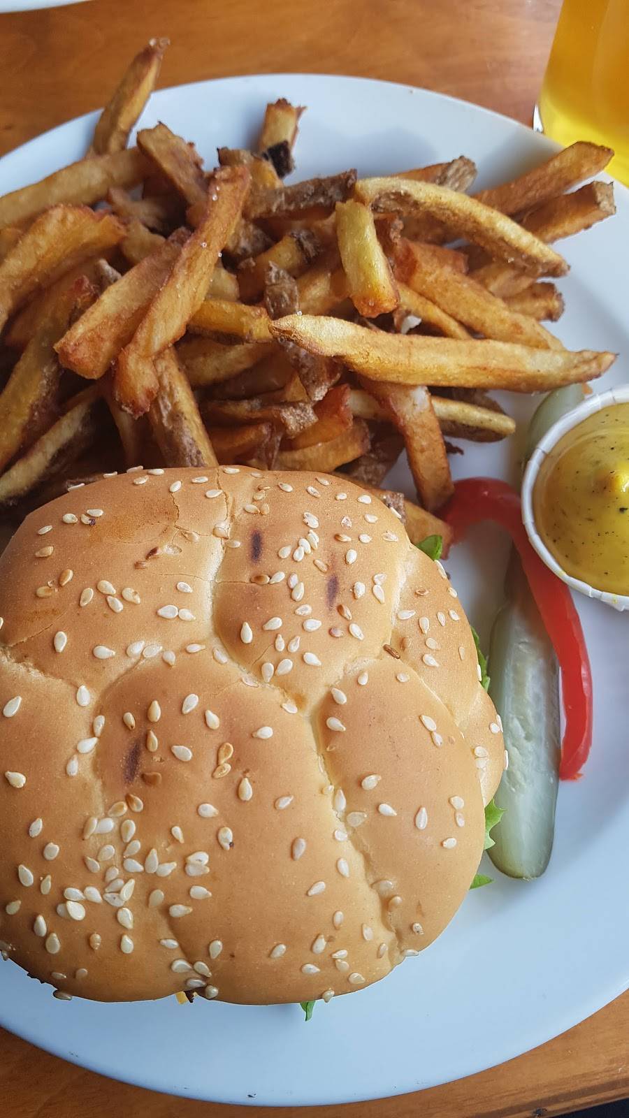 Gambrinus Brasserie Artisanale | restaurant | 3160 Boulevard des Forges, Trois-Rivières, QC G8Z 1V6, Canada | 8196913371 OR +1 819-691-3371