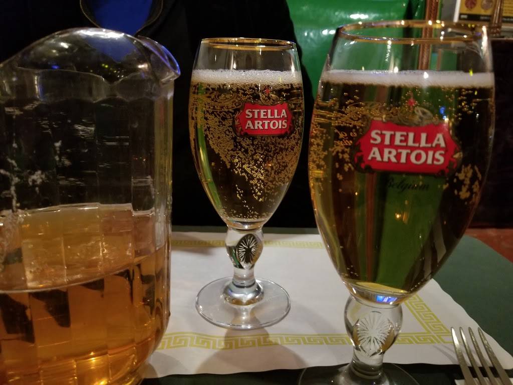 Peter McManus Cafe | restaurant | 152 7th Ave, New York, NY 10011, USA | 9172615504 OR +1 917-261-5504