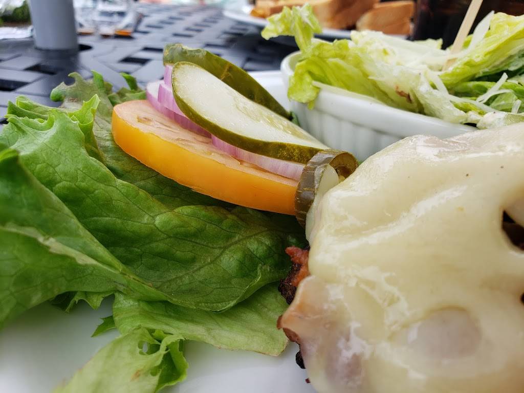 Dox Restaurant & Lounge | restaurant | 2 Princess St, Kingston, ON K7L 1A2, Canada | 6135498400 OR +1 613-549-8400