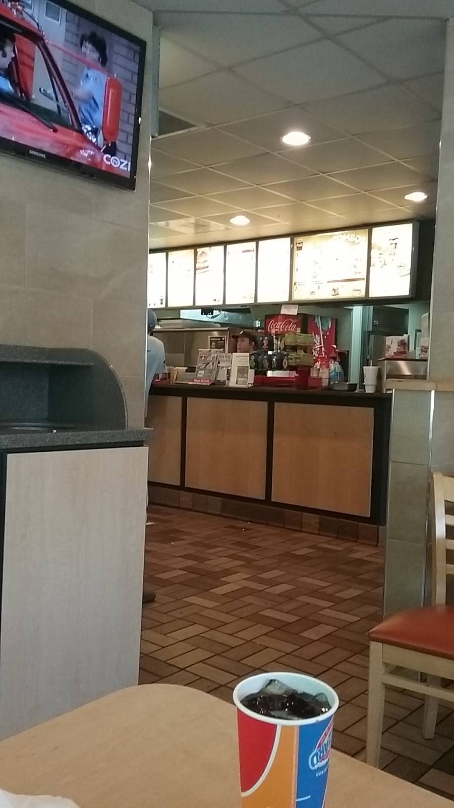 Dairy Queen | restaurant | 185 S Grundy Quarles Hwy, Gainesboro, TN 38562, USA | 9312682286 OR +1 931-268-2286