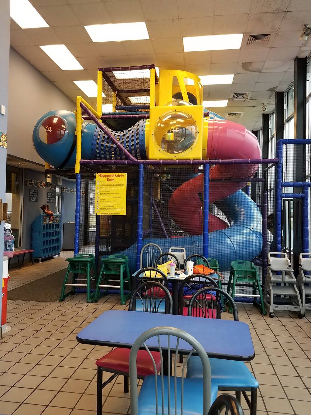 McDonalds | cafe | 2757 W Alex Bell Rd, Dayton, OH 45459, USA | 9376439366 OR +1 937-643-9366