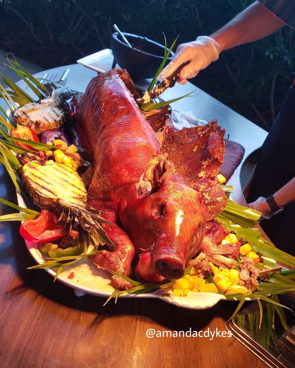 Wantilan Luau | restaurant | 6300 Hollywood Way, Orlando, FL 32819, USA | 4075033463 OR +1 407-503-3463