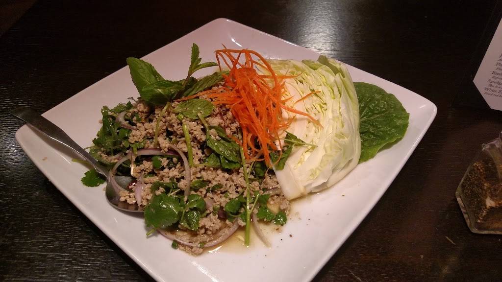 Thai Wave | restaurant | 5134, 522 Main St, Huntington Beach, CA 92648, USA | 7149600219 OR +1 714-960-0219