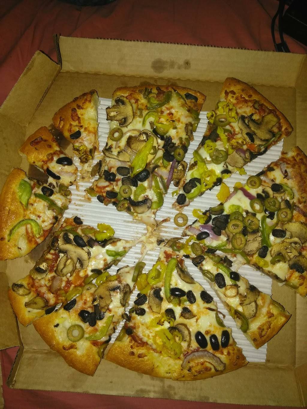 Pizza Hut | meal takeaway | 13701 Midway Rd #110, Farmers Branch, TX 75244, USA | 9722433443 OR +1 972-243-3443