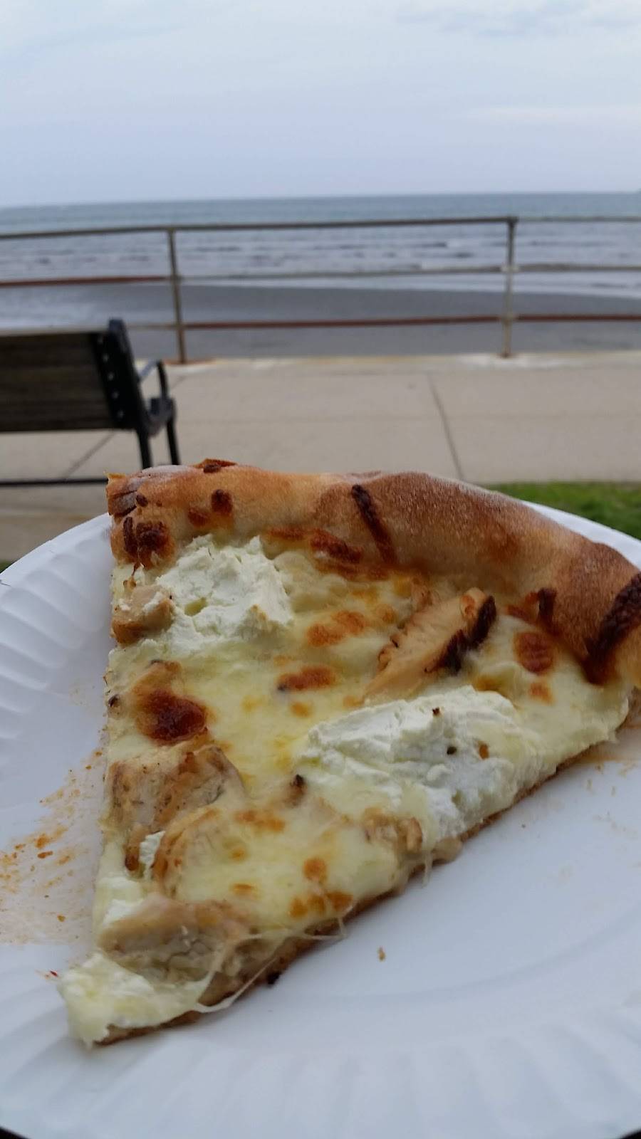 Volo Craft Pizza | restaurant | 152 Humphrey St, Swampscott, MA 01907, USA | 7815846055 OR +1 781-584-6055