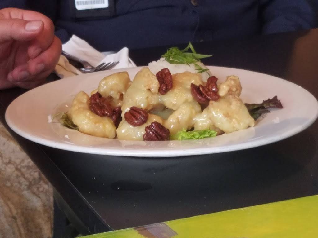 Crave | restaurant | 3201 E Judge Perez Dr, Meraux, LA 70075, USA | 5046763697 OR +1 504-676-3697