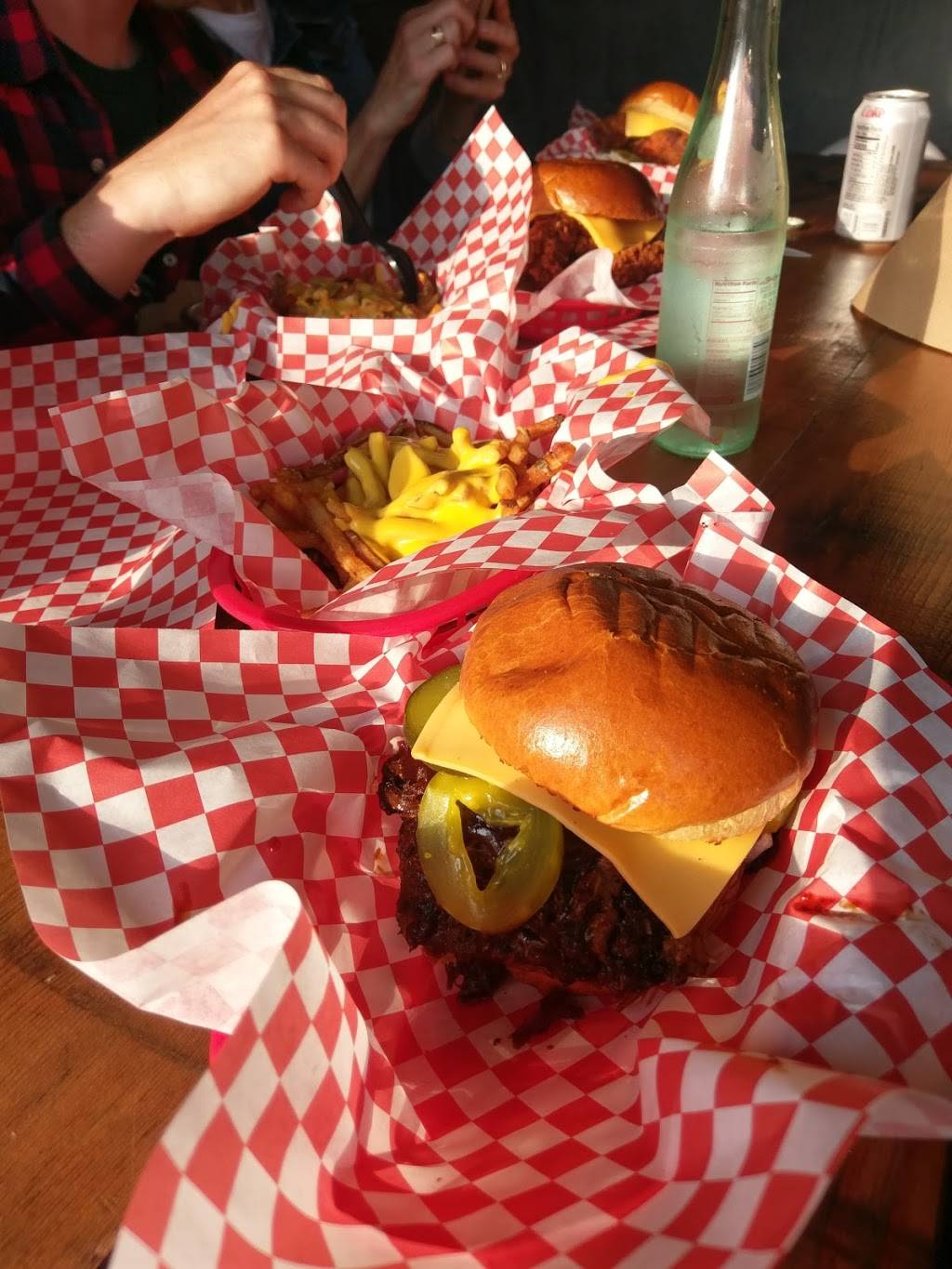 Lucys | restaurant | 1043 N California Ave, Chicago, IL 60622, USA | 3126758385 OR +1 312-675-8385