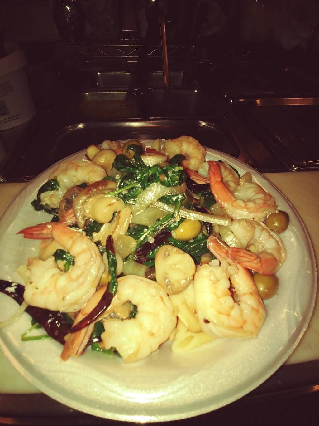 Pats Pizza | meal delivery | 628 S Clark St, Chicago, IL 60605, USA | 3124272320 OR +1 312-427-2320