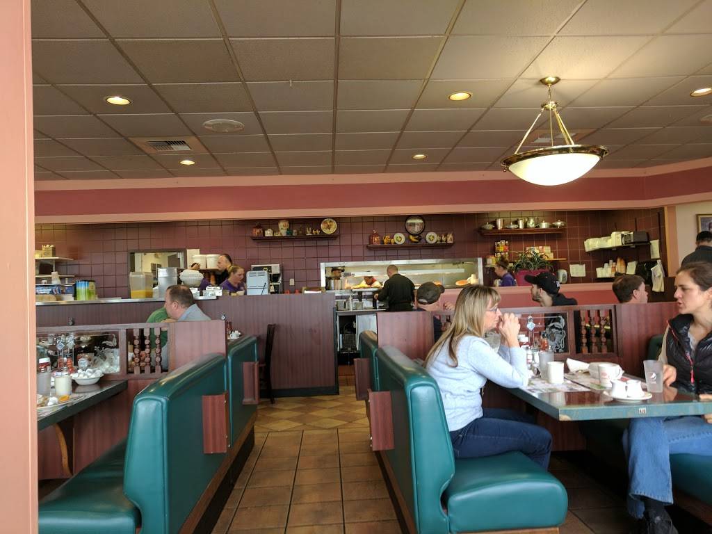 Sophias House of Pancakes | restaurant | 1647 Mall Dr, Benton Harbor, MI 49022, USA | 2699347688 OR +1 269-934-7688