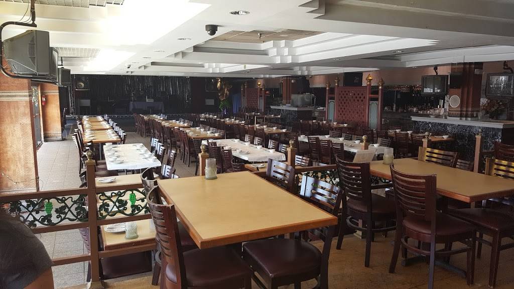 Thailand Plaza | restaurant | 5321 Hollywood Blvd, Los Angeles, CA 90027, USA | 3239939000 OR +1 323-993-9000