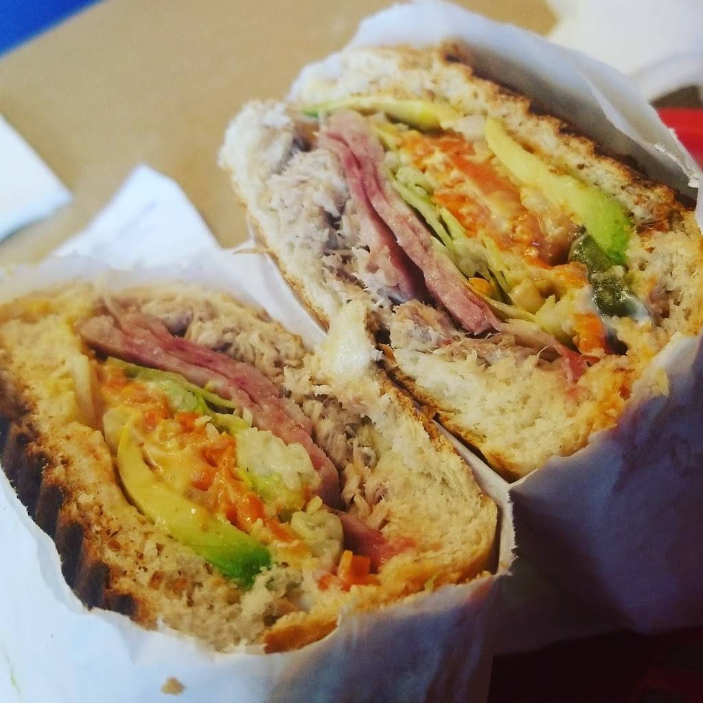 Tortas y Jugos Jiquilpan | restaurant | 22221 Norwalk Blvd, Hawaiian Gardens, CA 90716, USA | 5623165213 OR +1 562-316-5213