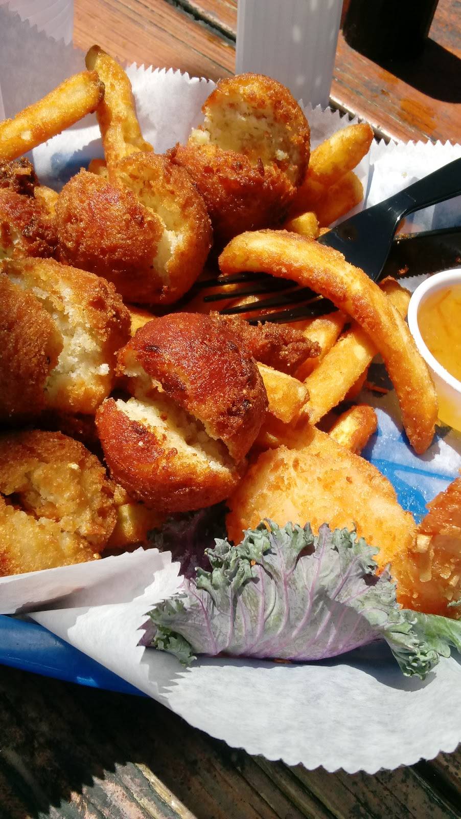 The Old Fish House Bar and Grill | restaurant | 5185 US-1, Grant-Valkaria, FL 32949, USA | 3217277007 OR +1 321-727-7007