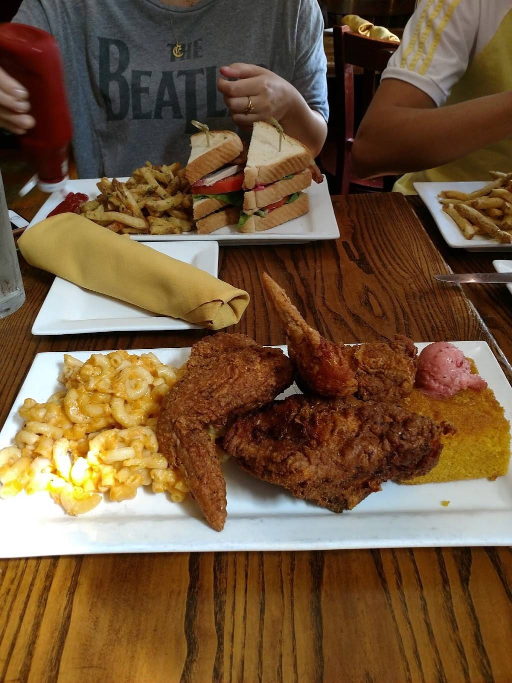 Moonshine Philly | restaurant | 1825 E Moyamensing Ave, Philadelphia, PA 19148, USA | 2676399720 OR +1 267-639-9720