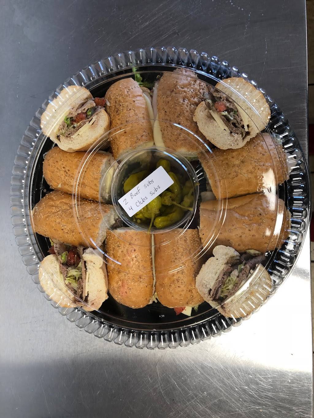 Stummys Burger and Deli | restaurant | 6508 S 27th St, Oak Creek, WI 53154, USA | 4147610425 OR +1 414-761-0425