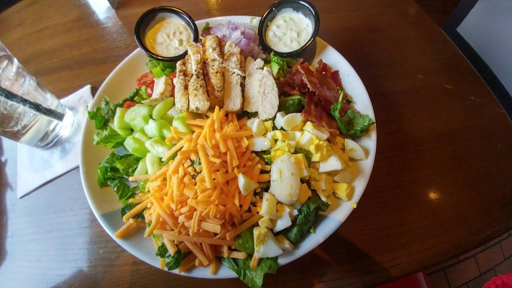 TGI Fridays | restaurant | 17840 Garland Groh Blvd, Hagerstown, MD 21740, USA | 3017332009 OR +1 301-733-2009